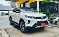 โตโยต้า ฟอร์จูนเนอร์ 2.4 LEGENDER 2WD ปี 2023