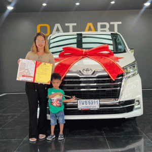 ขอขอบคุณลูกค้า ถูกใจรถสวย ส่งมอบทันทีครับ