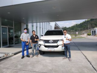 โตโยต้า ฟอร์จูนเนอร์ 2.8 V 4WD ปี 2017