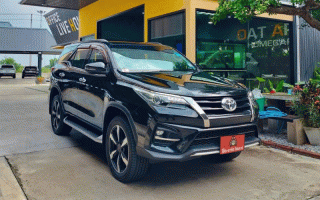 โตโยต้า ฟอร์จูนเนอร์ 2.8 TRD 2WD ปี 2019