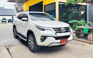 รถโตโยต้า ฟอร์จูนเนอร์ 2.4 V 2WD ปี 2018 มือสอง