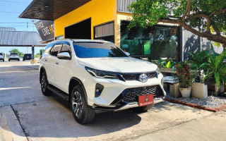 รถโตโยต้า ฟอร์จูนเนอร์ 2.4 Legender V 2WD ปี 2022 มือสอง