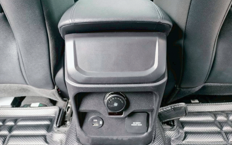 ภาพ22 ฟอร์ด เอเวอเรสต์ 2.0 BI-TURBO TITANIUM+ 2WD ปี 2023