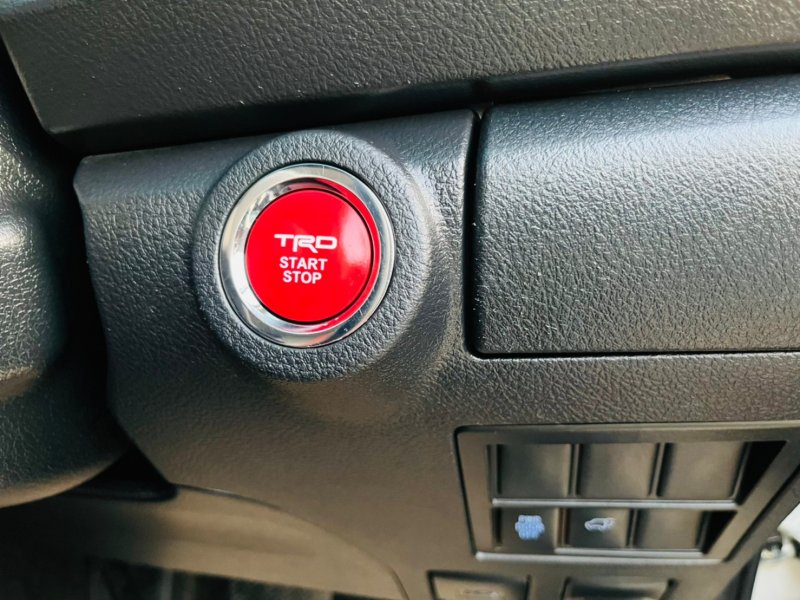 ภาพปุ่มสตาร์ท โตโยต้า ฟอร์จูนเนอร์ 2.8 TRD 4WD ปี 2018