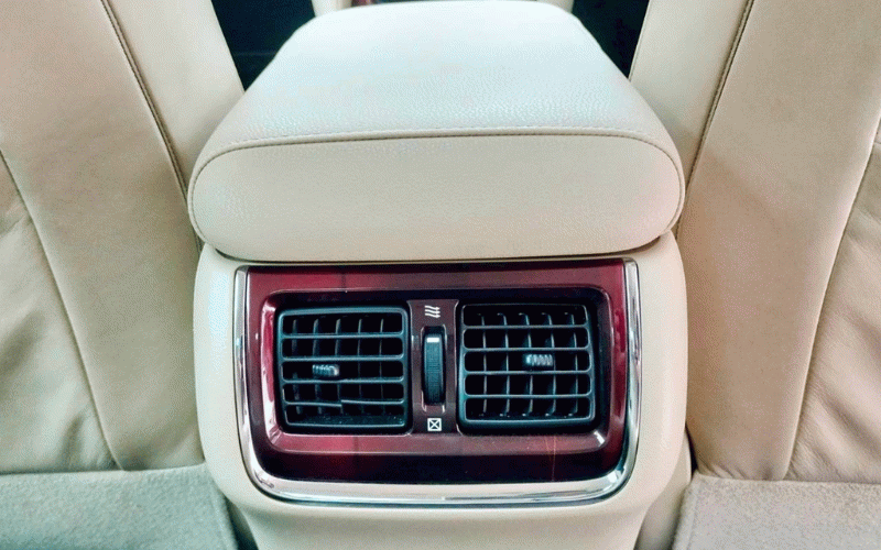 ภาพ15 โตโยต้า คราวน์ 2.5 ROYAL SALOON HYBRID ปี 2014