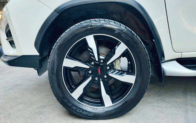 ภาพ4 โตโยต้า ฟอร์จูนเนอร์ 2.8 TRD 4WD ปี 2020