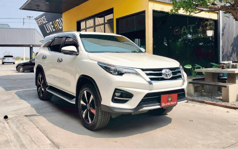2017 Toyota Fortuner 2.4 V 2WD