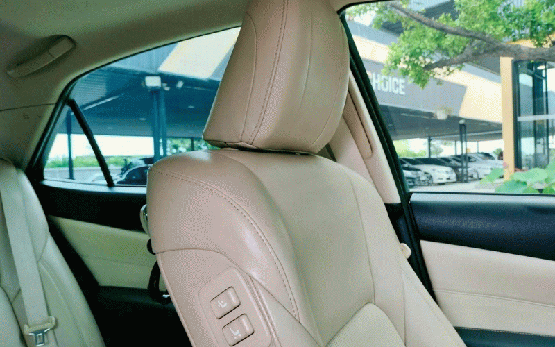 ภาพ12 โตโยต้า คราวน์ 2.5 ROYAL SALOON HYBRID ปี 2014