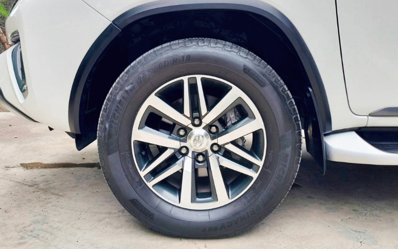 ภาพ4 โตโยต้า ฟอร์จูนเนอร์ 2.4 V 2WD ปี 2018