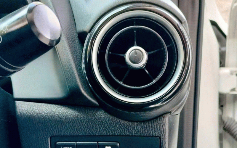 ภาพ8 มาสด้า 2 1.3 HIGHT CONNECT ปี 2017