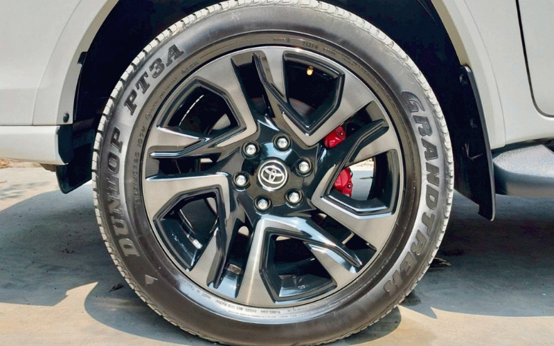 ภาพ3 โตโยต้า ฟอร์จูนเนอร์ 2.8 GR SPORT 4WD ปี 2025