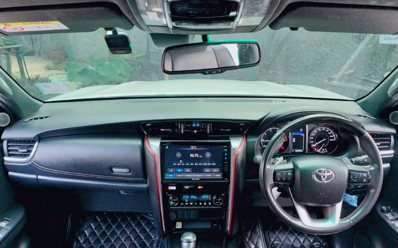 ภาพ6 โตโยต้า ฟอร์จูนเนอร์ 2.4 Legender 2WD ปี 2023