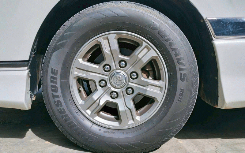 ภาพ4 โตโยต้า เวนจูรี่ 3.0 V ปี 2017