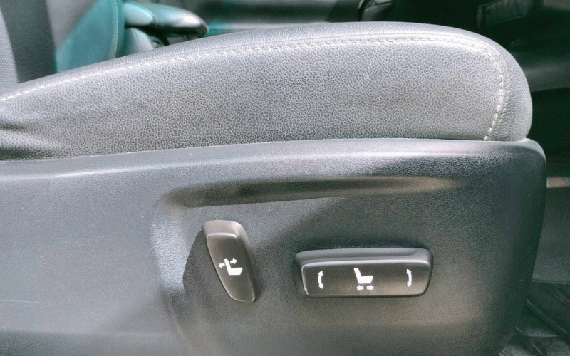 ภาพ14 โตโยต้า รีโว่ ROCCO 2.4 DOUBLE CAB 4*2 A/T ปี 2019