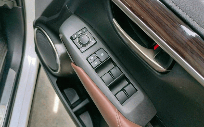 ภาพ11 เลกซัส เอ็นเอ็กซ์ 300h 2.5 PREMIUM ปี 2014