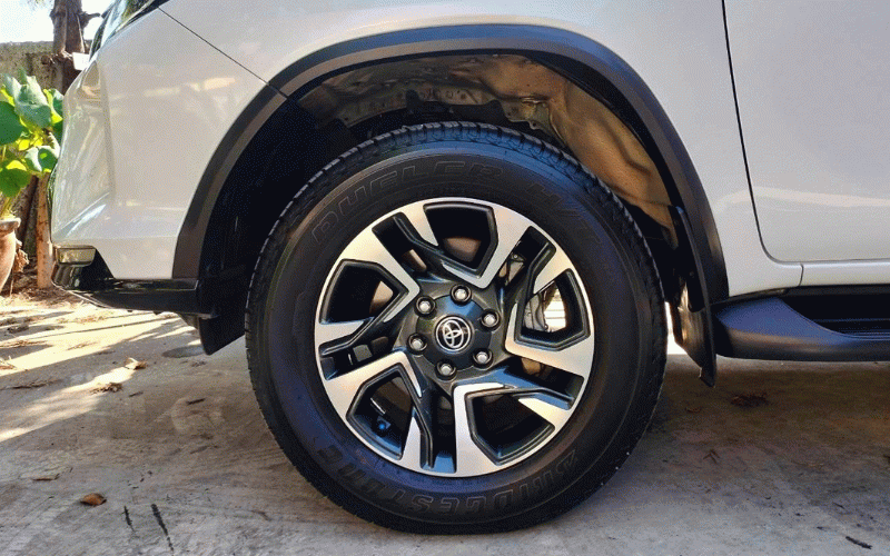 ภาพ4 โตโยต้า ฟอร์จูนเนอร์ 2.4 Legender V 2WD ปี 2022