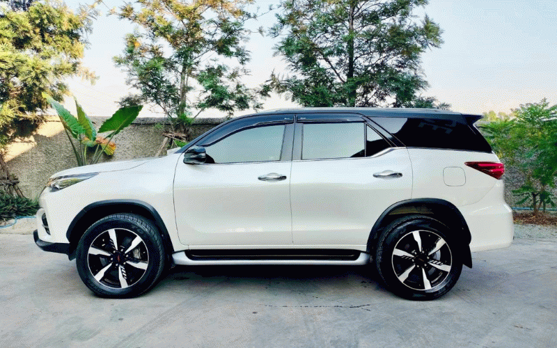 ภาพ3 โตโยต้า ฟอร์จูนเนอร์ 2.8 TRD 4WD ปี 2020