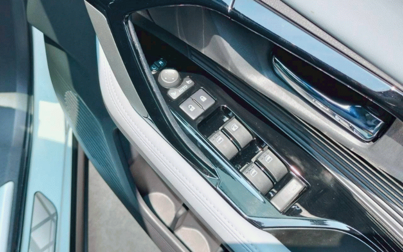 ภาพ13 โตโยต้า ยาริส CROSS 1.5 E:HEV PREMIUM LUXURY ปี 2024