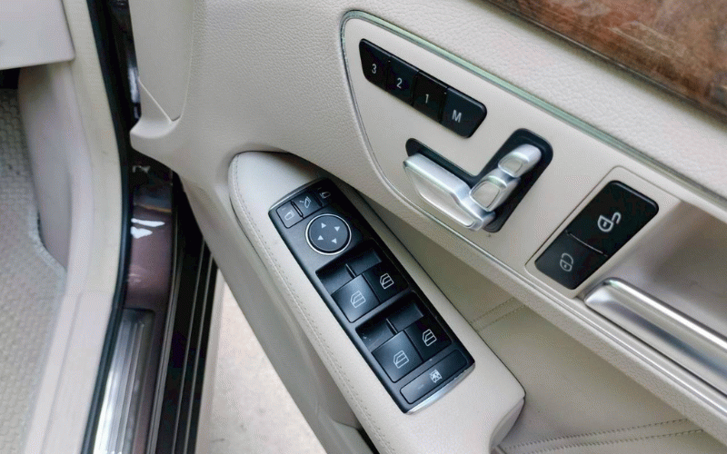 ภาพ15 เมอร์เซเดส-เบนซ์ อี-คลาส E300 bluetec Hybird ปี 2014