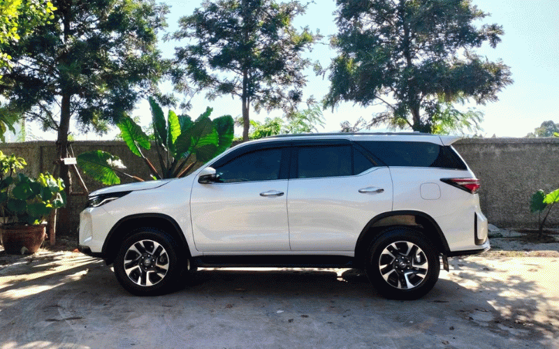 ภาพ5 โตโยต้า ฟอร์จูนเนอร์ 2.4 Legender V 2WD ปี 2022