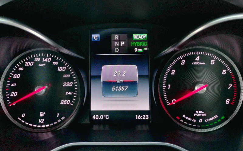 ภาพ6 เมอร์เซเดส-เบนซ์ ซี-คลาส C350e AMG ปี 2018