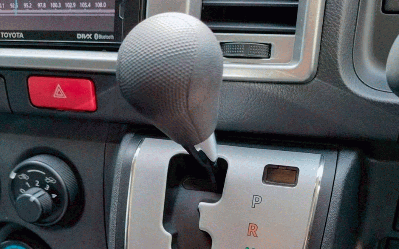 ภาพ8 โตโยต้า เวนจูรี่ 3.0 V ปี 2017