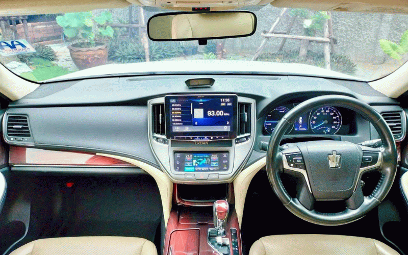 ภาพ5 โตโยต้า คราวน์ 2.5 ROYAL SALOON HYBRID ปี 2014