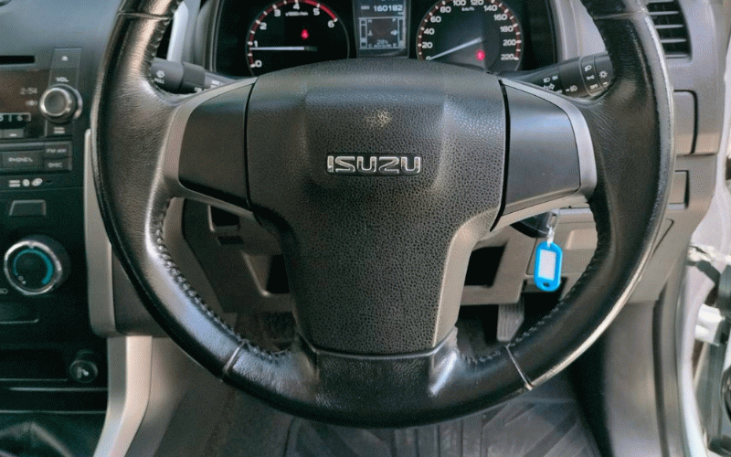 ภาพ10 อีซูซุ ดีแมคซ์ ไฮ-แลนเดอร์ 2.5 Z VGS M/T ปี 2012