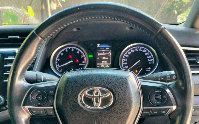 ภาพ10 โตโยต้า คัมรี่ 2.0 G ปี 2019