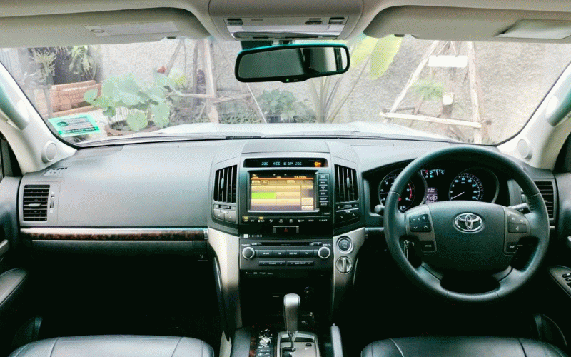 ภาพ7 โตโยต้า แลนด์ครูซเซอร์ พราโด้ VDJ 200 V8 4.5 TWIN-TURBO ปี 2012
