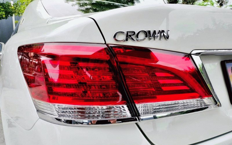 ภาพ21 โตโยต้า คราวน์ 2.5 ROYAL SALOON HYBRID ปี 2014