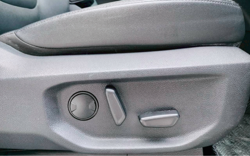 ภาพ13 ฟอร์ด เอเวอเรสต์ 2.0 BI-TURBO TITANIUM+ 2WD ปี 2023