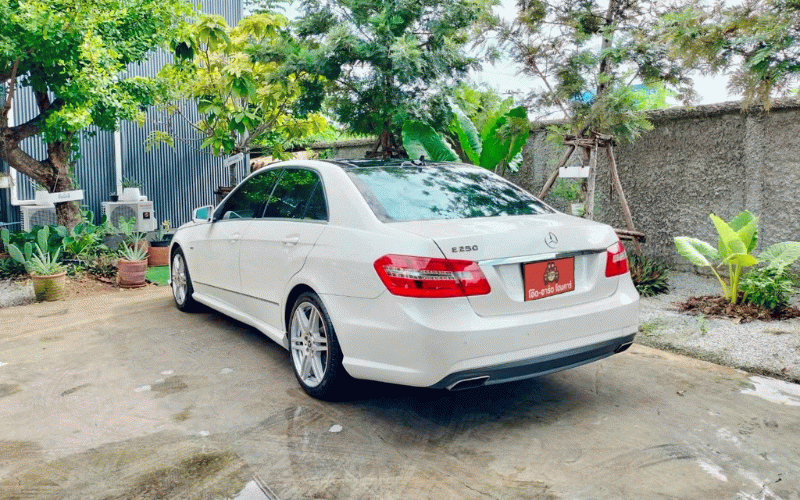 ภาพ22 เมอร์เซเดส-เบนซ์ อี-คลาส E200 CGI SALOON ปี 2021