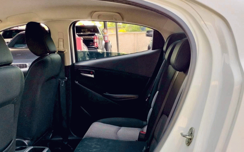 ภาพ17 มาสด้า 2 1.3 HIGHT CONNECT ปี 2017