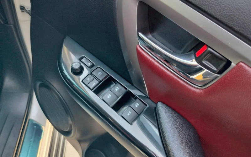 ภาพ8 โตโยต้า ฟอร์จูนเนอร์ 2.8 TRD 4WD ปี 2016