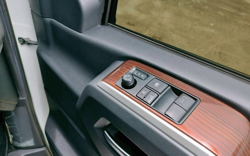 ภาพ8 โตโยต้า มาเจสตี้ 2.8 PREMIUM ปี 2020