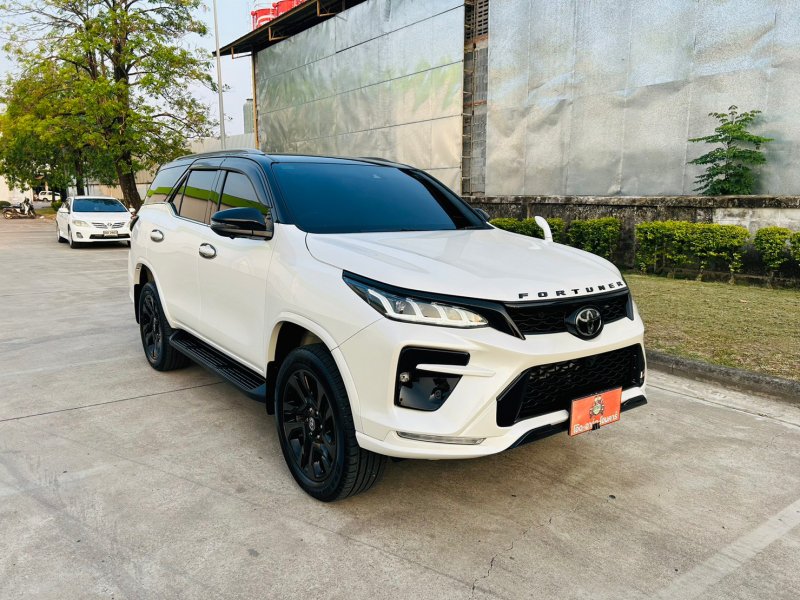2022 Toyota Fortuner 2.8 GR SPORT 4WD