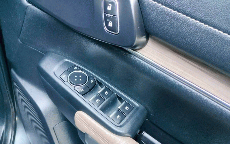 ภาพ9 ฟอร์ด เอเวอเรสต์ 2.0 BI-TURBO TITANIUM+ 4WD ปี 2023