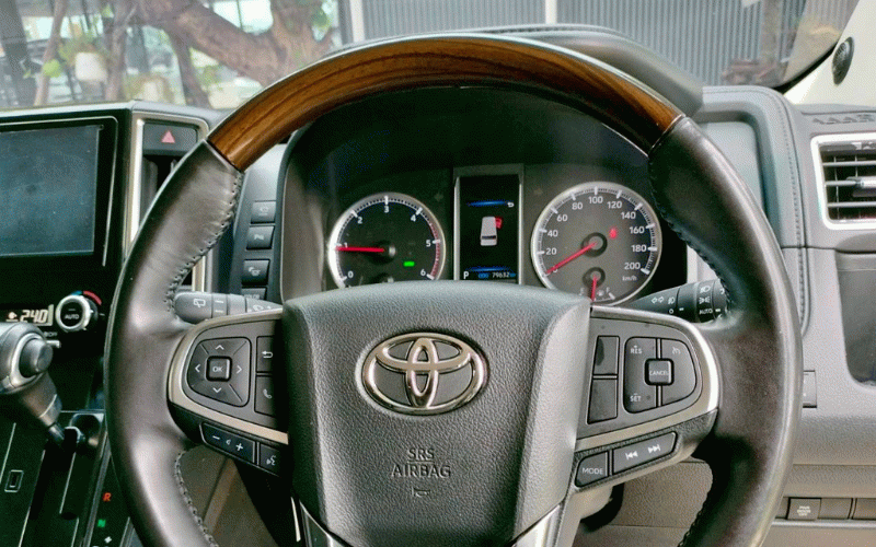 ภาพ12 โตโยต้า มาเจสตี้ 2.8 PREMIUM ปี 2020